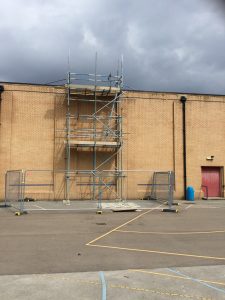 scaffold tower for safe roof access to a large building - image 3